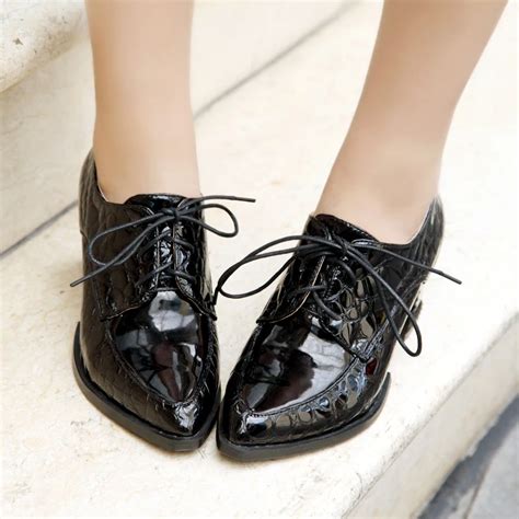 loafers with laces women's.